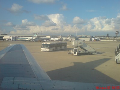 DSC0003М9.JPG (889.28 Кіб) Переглянуто 11737 разів Аэропорт Фбюмичино, Рим. Рейс Рим-Агадир(авиакомпания МАУ)