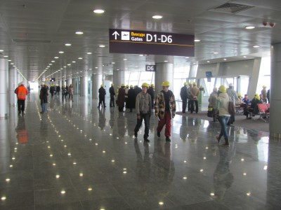 працювала лише центральна частина галереї. Гейти 5-7