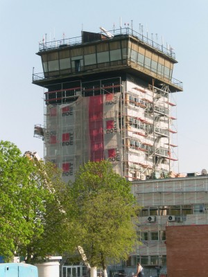 башня