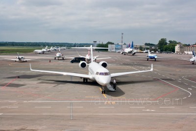 apron_iev2012.jpg