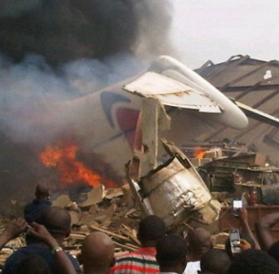 dana_md83_lagos_120603_1.jpg