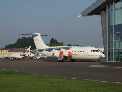 AVRO RJ 85
