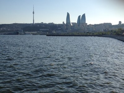 IMG_1206.JPG (320.32 Кіб) Переглянуто 13328 разів Flame Towers над Каспийским морем