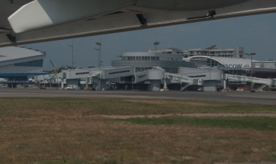 Vnukovo-228.jpg (505.03 Кіб) Переглянуто 28811 разів Галерея международного Внуково. Сори за качество, было далеко и это кроп.