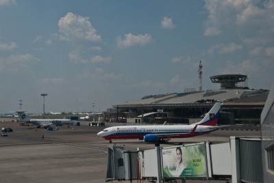 Vnukovo-215.jpg (614.63 Кіб) Переглянуто 28811 разів на фоне стройка нового суперпупер терминала. Впечатляет.