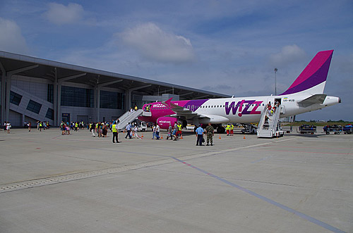 - Wizz Air       .        15 