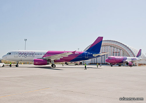 Самолет авиакомпании Wizz Air Airbus A320