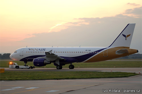  Yanair           Airbus A320