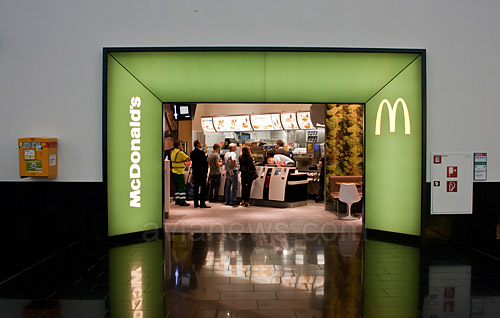 McDonalds, аэропорт Вена Швехат