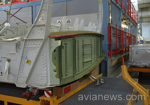 http://www.avianews.com/photoreport/2013/airbus_hamburg/6.jpg