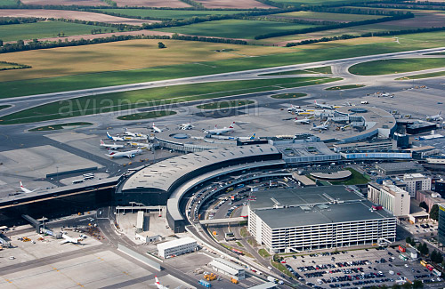    (Vienna Schwechat Airport IATA: VIE)     ,     . 