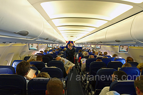SAS. Салон. На рейсе Копенгаген-Рим SAS использует два типа самолётов: Airbus A321 и MD-80. На утреннем рейсе летает A321.