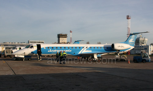   Embraer 145    