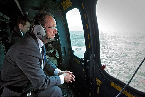 Президент Франции Франсуа Олланд — Super Puma 332