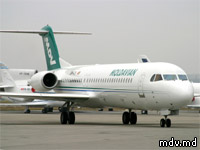 Moldavian Airlines    Fokker-100