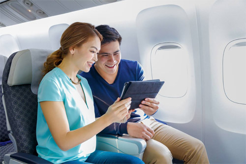 Пассажиры Air Astana на борту самолета