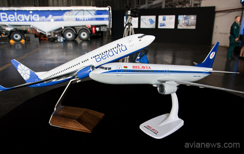   Boeing 737-800      