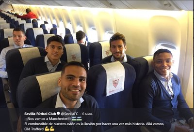 Sevilla_MU_team.jpg