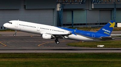 airbus-a321-211_01.jpg