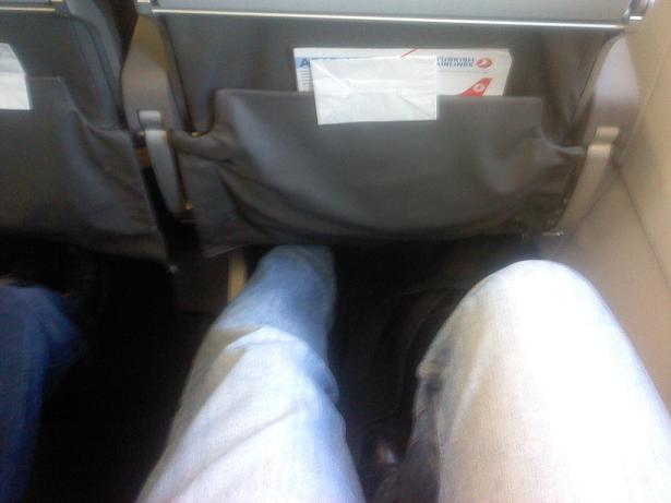 Lviv_Istanbul_A319Legroom.jpg