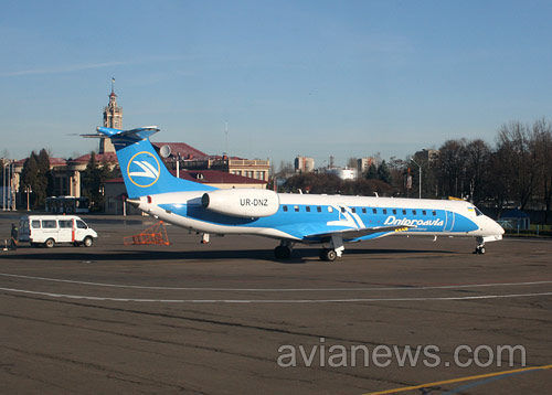 Самолет Embraer 145 авиакомпании Днеправиа