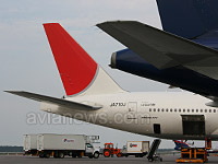 Первый Boeing 777 JAL с Wi-Fi интернетом на борту начнет полеты в июле
