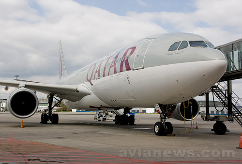  Qatar Airways    
