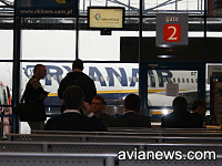 Ryanair ,     23 .  -  