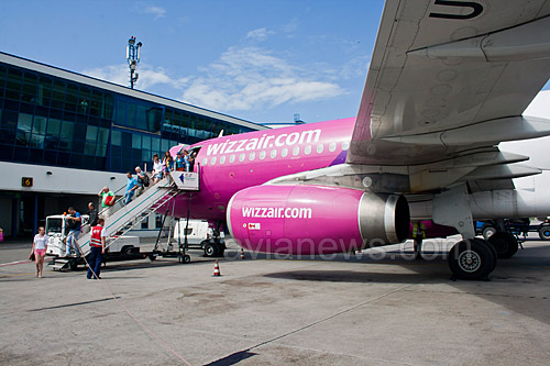  Wizz Air           - Wind Jet