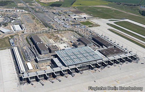      ,    3 ,   17  2013 ,   -        Flughafen Berlin Brandenburg   (Klaus Wowereit).