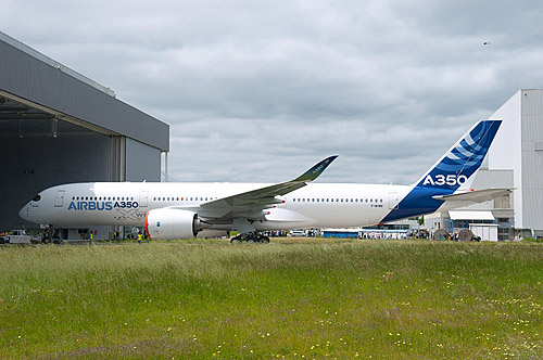 Самолет A350 XWB