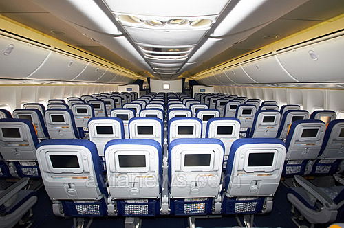 Boeing 747-800 Lufthansa economy class