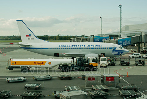 Boeing 737-500 Czech Airlines в ретро-ливрее