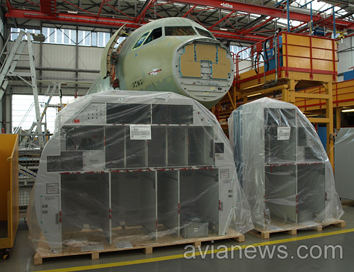 http://www.avianews.com/photoreport/2013/airbus_hamburg/18.jpg