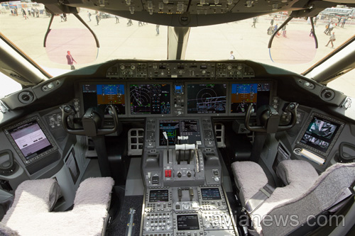     HUD  (      ).        ,           .