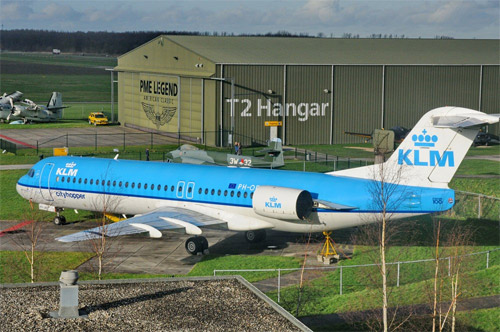Fokker-100    