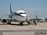     " "    ,   Boeing-737,   Airbus A320