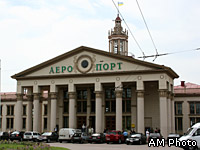 Львовский терминал сейчас: старый, маленький, тесный.