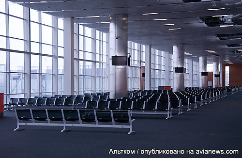 Новый терминал аэропорта Донецк, зал ожидания вылета, галерея вылета