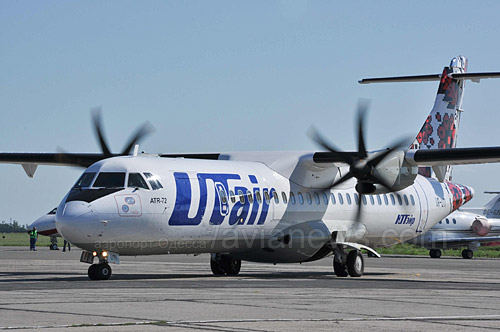 самолет ATR 72-500 Ютэйр Украина с бортовым номером UR-UTI