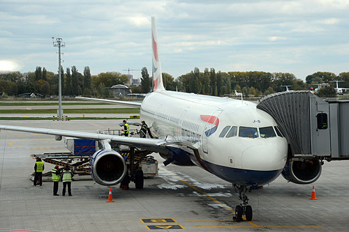  Airbus A321 British Airways   D   