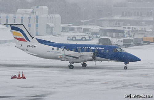 Air Moldova Embraer 120