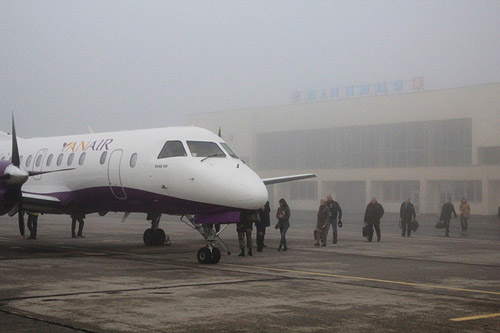 Самолет Saab 340 в аэропорту Винница