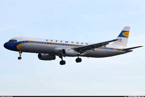 Airbus A321 Lufthansa в ретро-ливрее