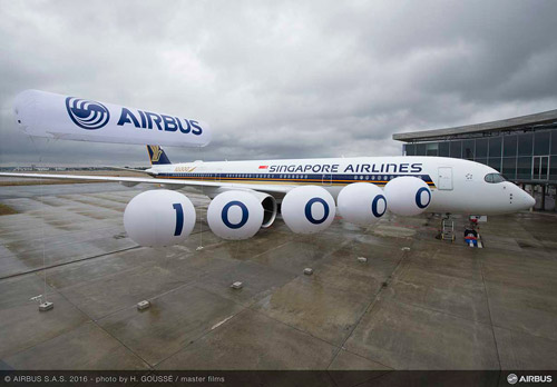 10000q самолет Airbus поставлен авиакомпании Singapore Airlines