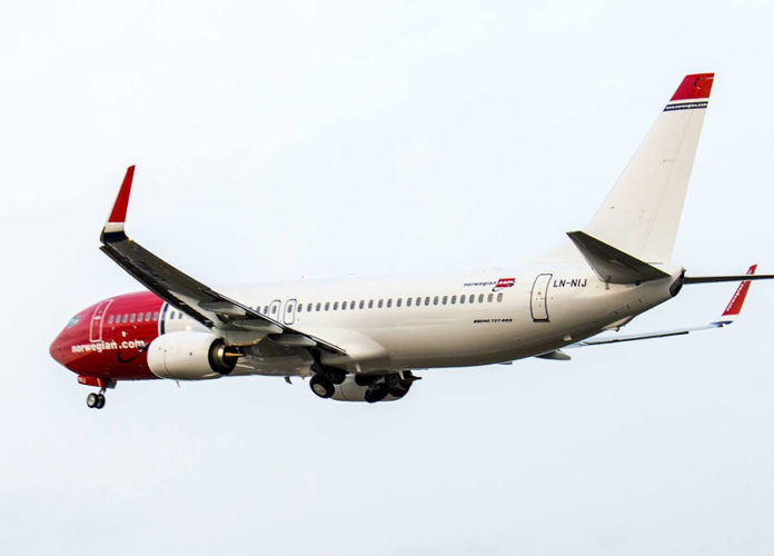 Boeing 737-800 Norwegian Air Shuttle