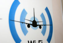 Знак Wi-Fi интернет в самолете