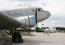 Вид на музей авиации в Будапеште Aeropark Budapest