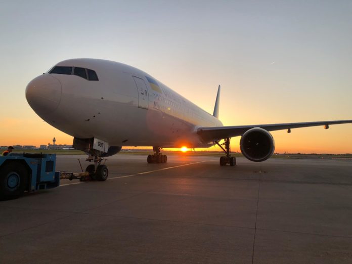 Boeing 777-200ER МАУ с регистрацией UR-GOB. Фото пресс-службы МАУ