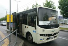 Автобус Атаман А092Н6, который теперь курсирует между аэропортом Львова и местным железнодорожным вокзалом